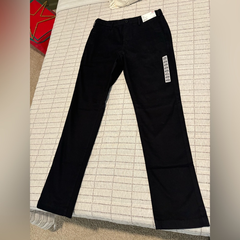 NWT Uniqlo Men’s Pants- 32/34
